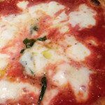 Pizzeria Pancia Piena - 定番マルゲリータ