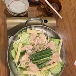京もつ鍋ホルモン 朱々 - 料理写真: