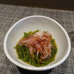 すし源 - お通し（めかぶ）