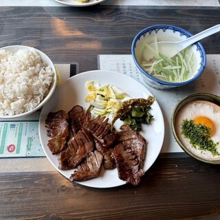 牛たんの店一休_1