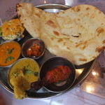 南印度ダイニング - ターリランチ（豆）