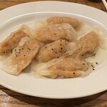 肉汁餃子と190円レモンサワー しんちゃん - 