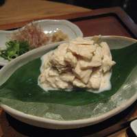 ダイナミックキッチン＆バー 響 カレッタ汐留店  - 生湯葉刺身　\1,200