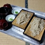 民宿すぎの子 - 若大将が打った手打ち蕎麦も付いてきました。