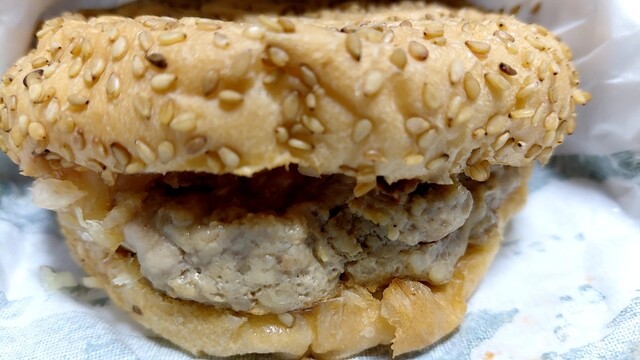 LUCKY PIERROT Goryokaku koenmae ten - Goryokaku Koen Mae/Hamburger