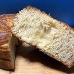 パン工場 - これを外側から少しづつ剥がして食べるのが好きww