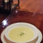 ステーキハウス チャコオキナワ - スープ