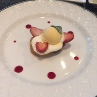 オールデイダイニング リモネ - 苺のパンペルデュ