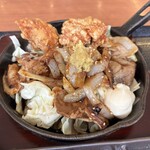 からやま - 料理写真:生姜焼きの2種盛り