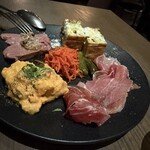 RACINES Boulangerie & Bistro - 