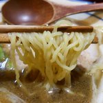 烈志笑魚油 麺香房 三く - かけ　麺リフト