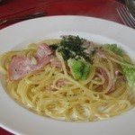 トラットリア ステッラ - モルタデラハムとロマネスコのクリームソース。