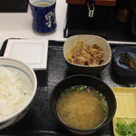 吉野家 - 料理写真:朝定食小鉢付き