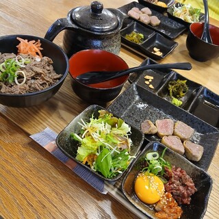 肉や食堂inへんざ_0
