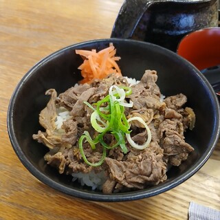肉や食堂inへんざ_1