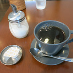 Hitsuji Kafe - ランチの後のコーヒー