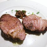 ヴィンチェロ - キントア豚のロースト　レンズ豆添え