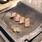 かわらや - 瓦で焼く焼肉