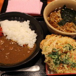 うどん 矢萩 - カレーライスとかき揚げそばのセット