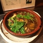 肉焼食堂もりしん - 和牛タンすじときのこのアヒージョ