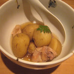 蕎麦 案山子 - 新じゃがと鶏肉の煮物