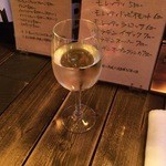 マルディーニ - 【2015年03月】ハッピーアワーのワイン（赤・白）＠100円。