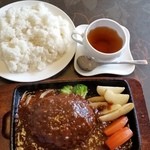 キッチン　ぐり - ジャンボハンバーグ+Aセット大盛り。