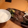 キッチン ブー - ステーキとライス