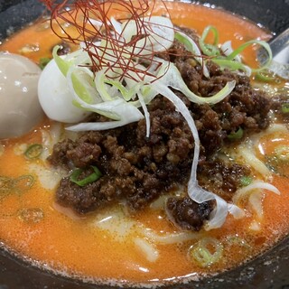 らーめん 麺の月 - 料理写真:味玉坦々麺