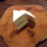 SALONE 2007 - 摘む チーズ