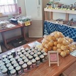 手作りアイス 花茶 - 野菜やジャムなども販売していました 2015.04.