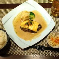 旬菜ステーキ処 らいむらいと - らいむらいと風チーズハンバーグ(200g)(￥1,380)