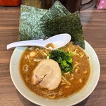 横浜家系ラーメン 魂心家 - 料理写真:
