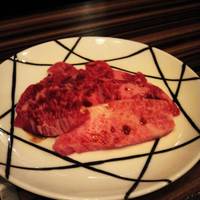 焼肉一頭両騨 町田本店 - A5黒毛和牛カルビ