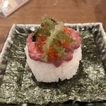 秋葉原 肉寿司 - 