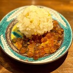 ニュー新みかん - 名物こぼれうにとろ
みかんの皮入りの追いシャリ