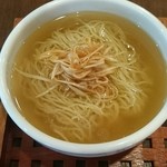 茶芸館 甜 - スープが絶品の拉麺
