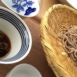 傍 - 黒そばは、鰹の辛汁で・・