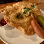 DOBROGI HUNGARIAN BAR & DINING - 