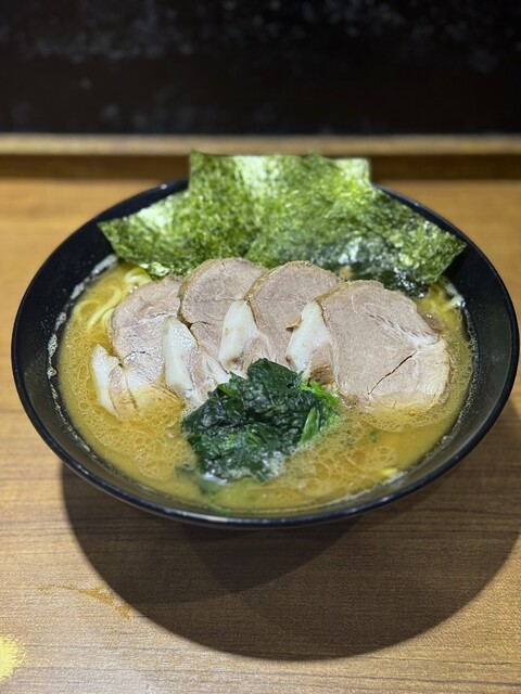 めぐろのはちです Men-ya Kuro - Meguro/Ramen | Tabelog
