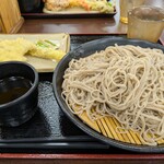 郷土料理 ぶなの木 - 料理写真:大盛りざるそば