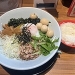 壱角家 × 油そば総本店 - 韓国のり温玉油そば 大 うずらTP、追いめし中
