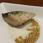うすけぼー - お魚のソテー、粒マスタードソースがアテにぴったり