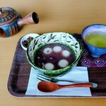 甘精堂本店 - 料理写真:白玉ぜんざい（お茶付き）　700円