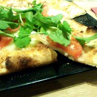 オービカ モッツァレラバー 横浜店 - ピッツァ(アップ）