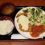 Wing - チキン南蛮＆豚ヒレのフリッター600円