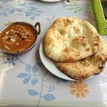 チキンカレー、ナン（2015年４月）