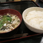 とんかつおおみや - 味噌汁も旨い