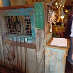 cafe zakka  hinatabocco - アンティーク＆エイジング加工の内観