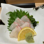 すし亭 - 白身刺身（鯛）　1,650円